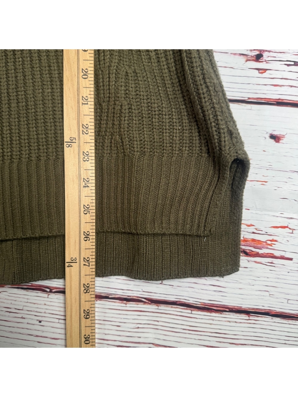 SO Olive Green Chunky Knit Sweater Size Large - Picture 7 of 8